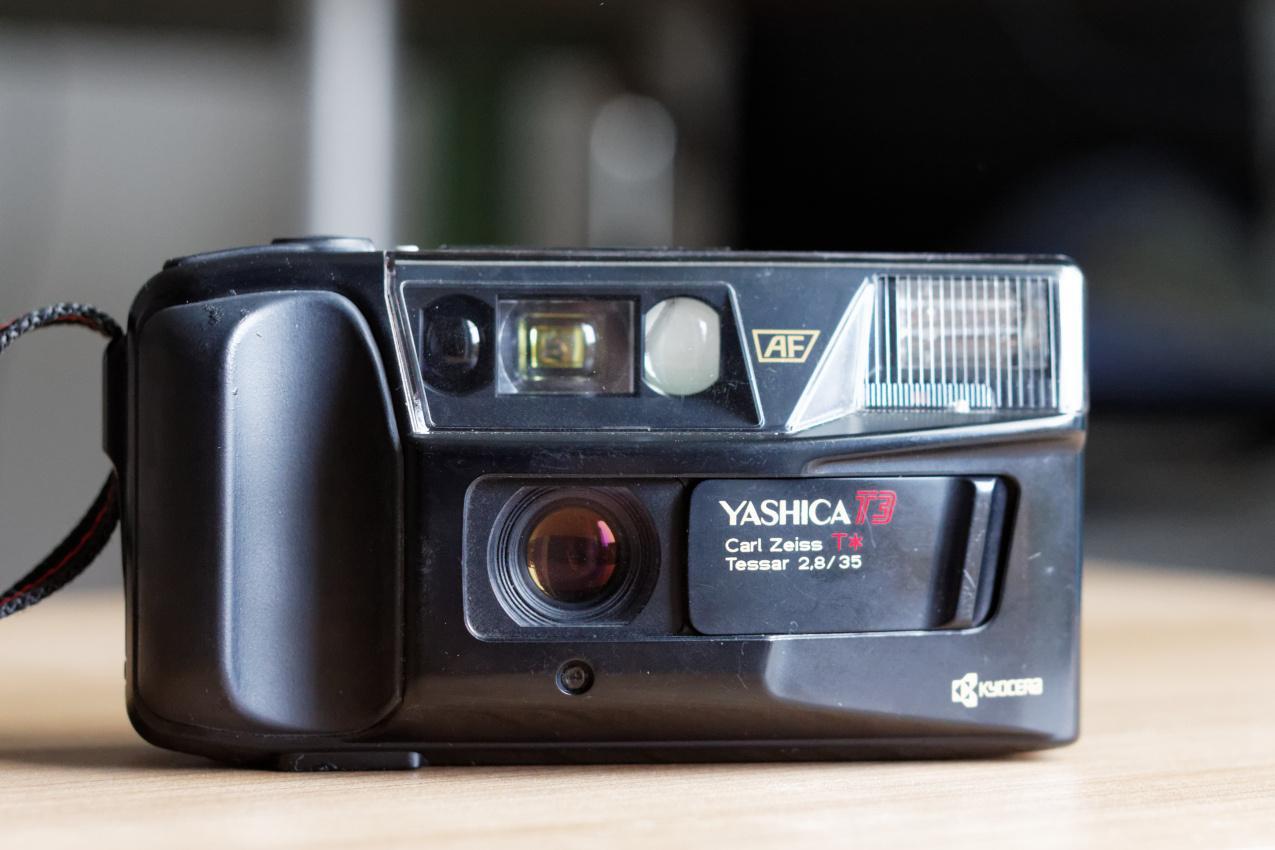 yashica1